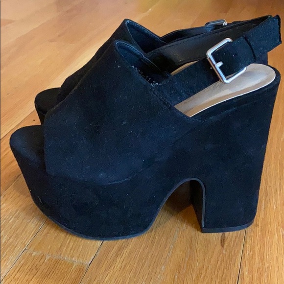 Womens Platform Heels; S: 5 (US)/36 (EU), NastyGal - Picture 3 of 8